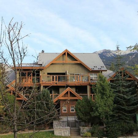 Glacier'S Reach By Whistler Retreats Extérieur photo