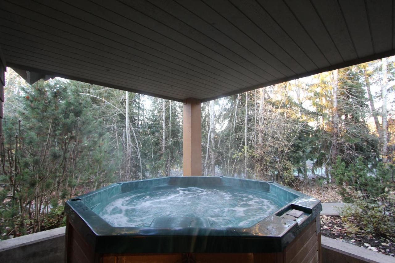 Glacier'S Reach By Whistler Retreats Extérieur photo